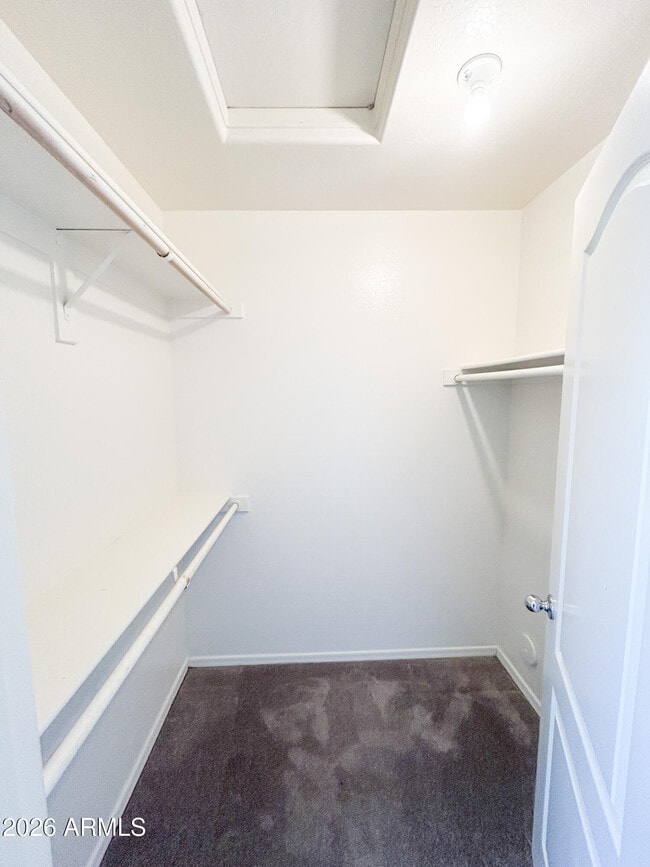 Building Photo - 25645 W Dunlap Rd