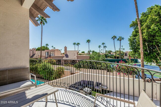 Building Photo - 10113 E Topaz Dr