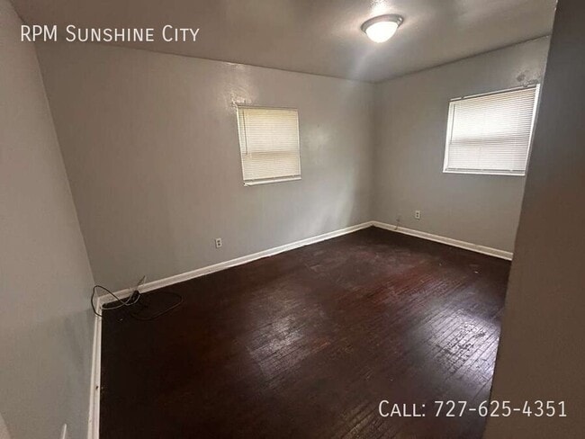 Building Photo - 8211 N 17th St