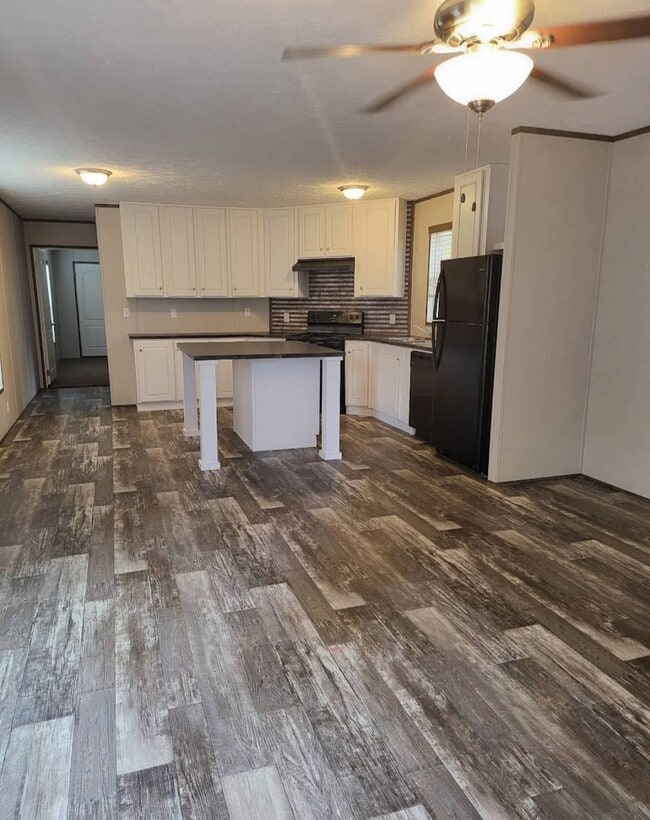 Building Photo - 1810 E Lockwood St