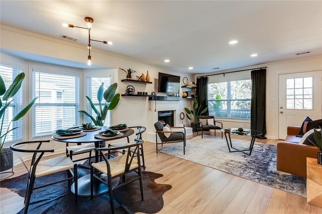 Building Photo - 5015 Laurel Springs Way SE
