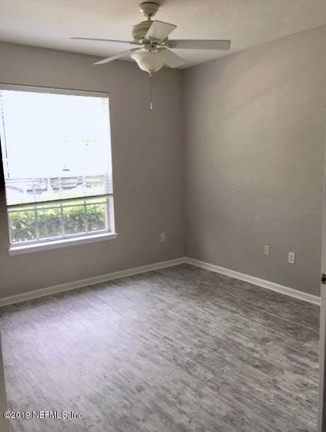 Building Photo - 7990 Baymeadows Cir E