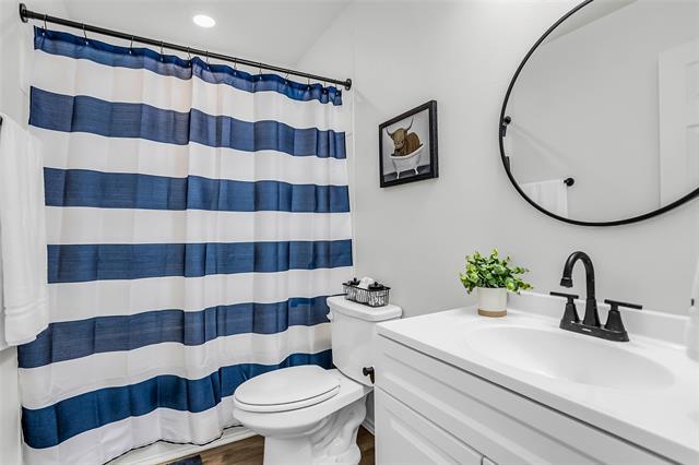 Building Photo - 308 S 3rd St