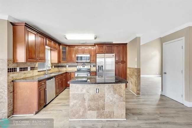 Building Photo - 7186 Ontario Shores Pl
