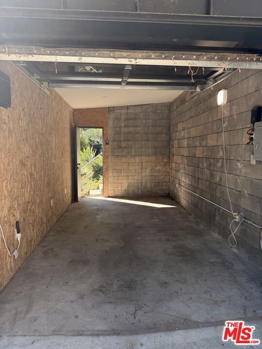 Building Photo - 4517 Cleland Ave