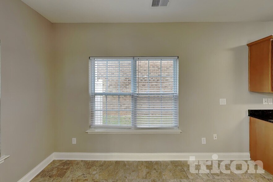 Building Photo - 14208 Highland Meadow Rd