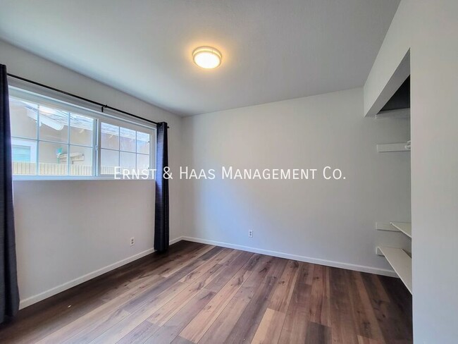 Building Photo - 10751 Andy St