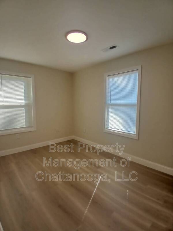 Building Photo - 5249 Usher Dr