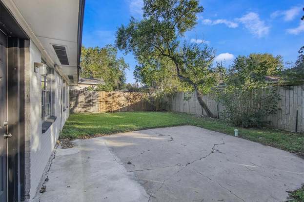 Building Photo - 3810 Lehall St