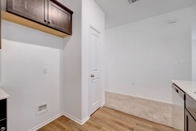 Building Photo - 14205 Heimhome Bnd