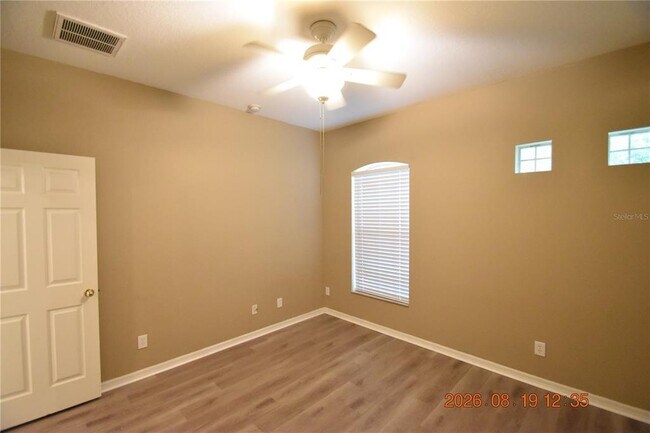 Building Photo - 644 Chesney Dr