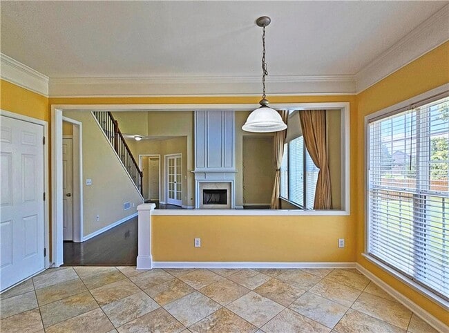 Building Photo - 1215 Clandon Pl