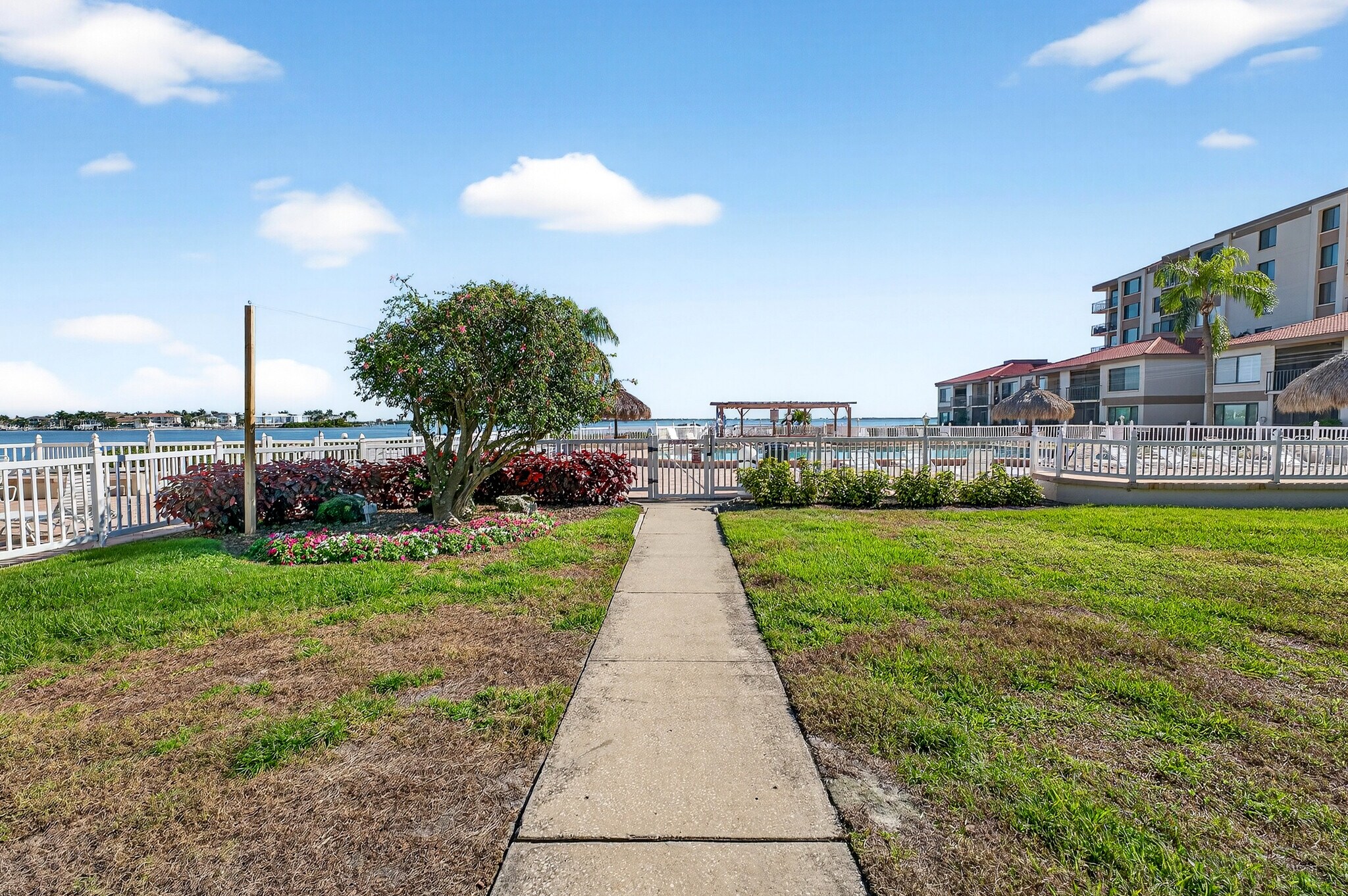 Building Photo - 6218 Palma del Mar Blvd S