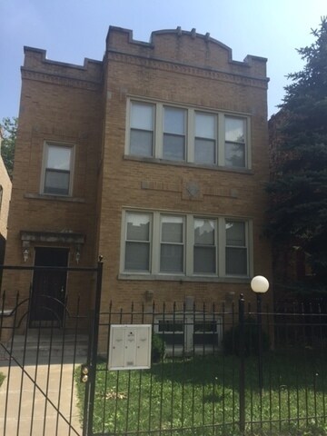 Primary Photo - 1449 N Luna Ave