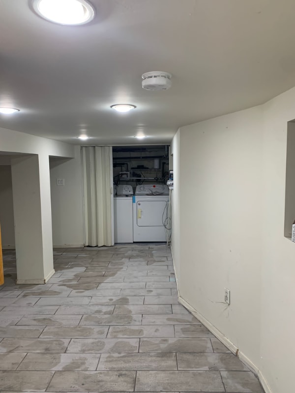 Building Photo - 156 Beach St