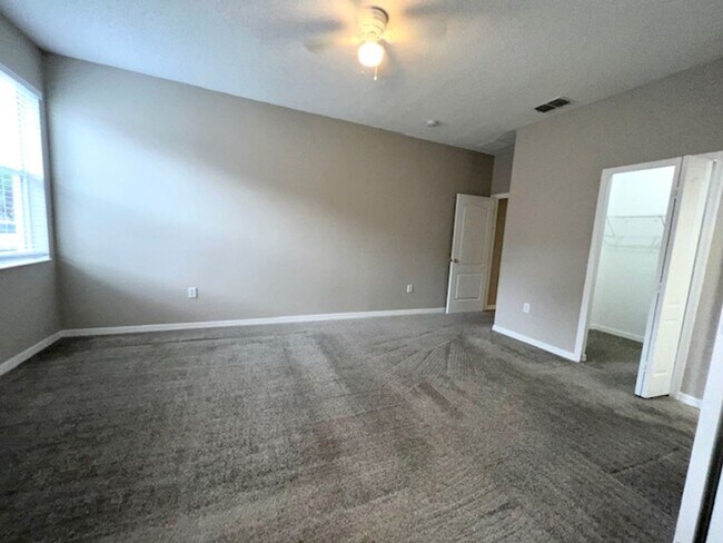Building Photo - 9240 Black Hawk Ct