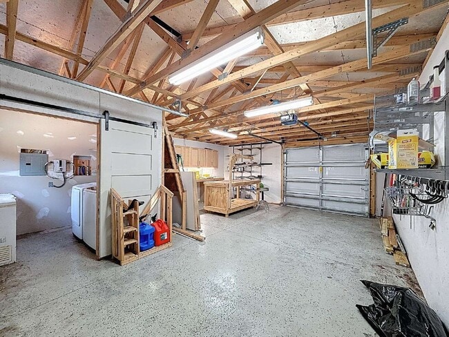 Building Photo - 5326 18th Ave S