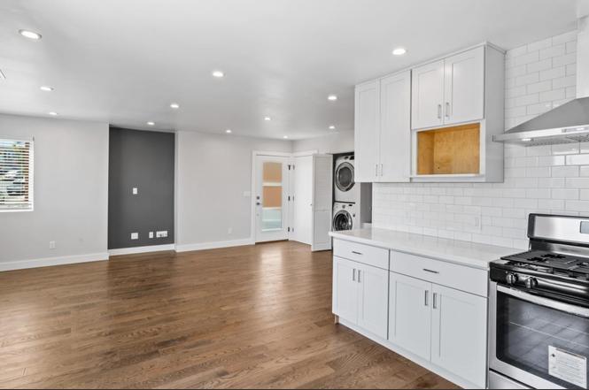 Building Photo - 52 Avalon Dr