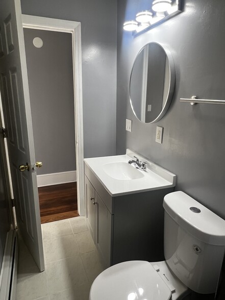 bathroom 1 - 111 Lafayette St