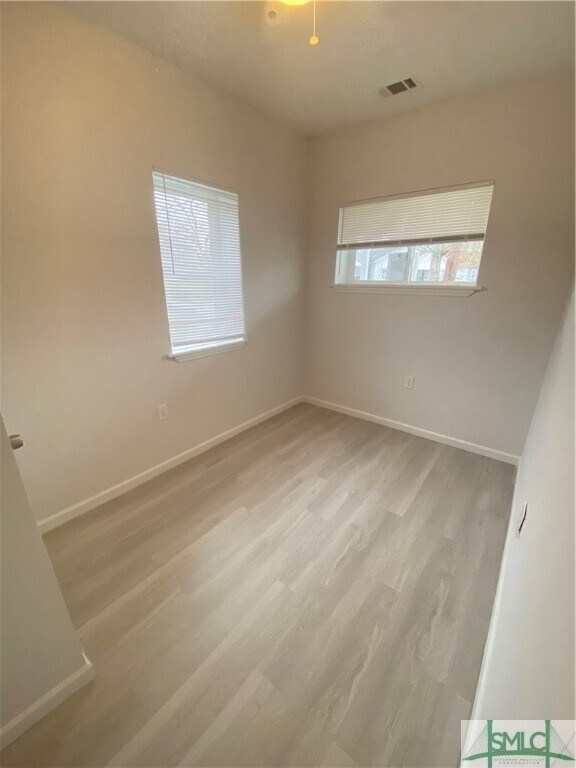 Building Photo - 32 Newell St