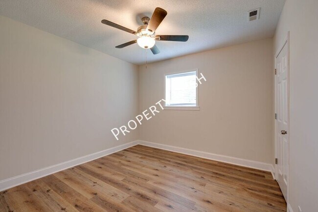 Building Photo - 56 Bell Rd