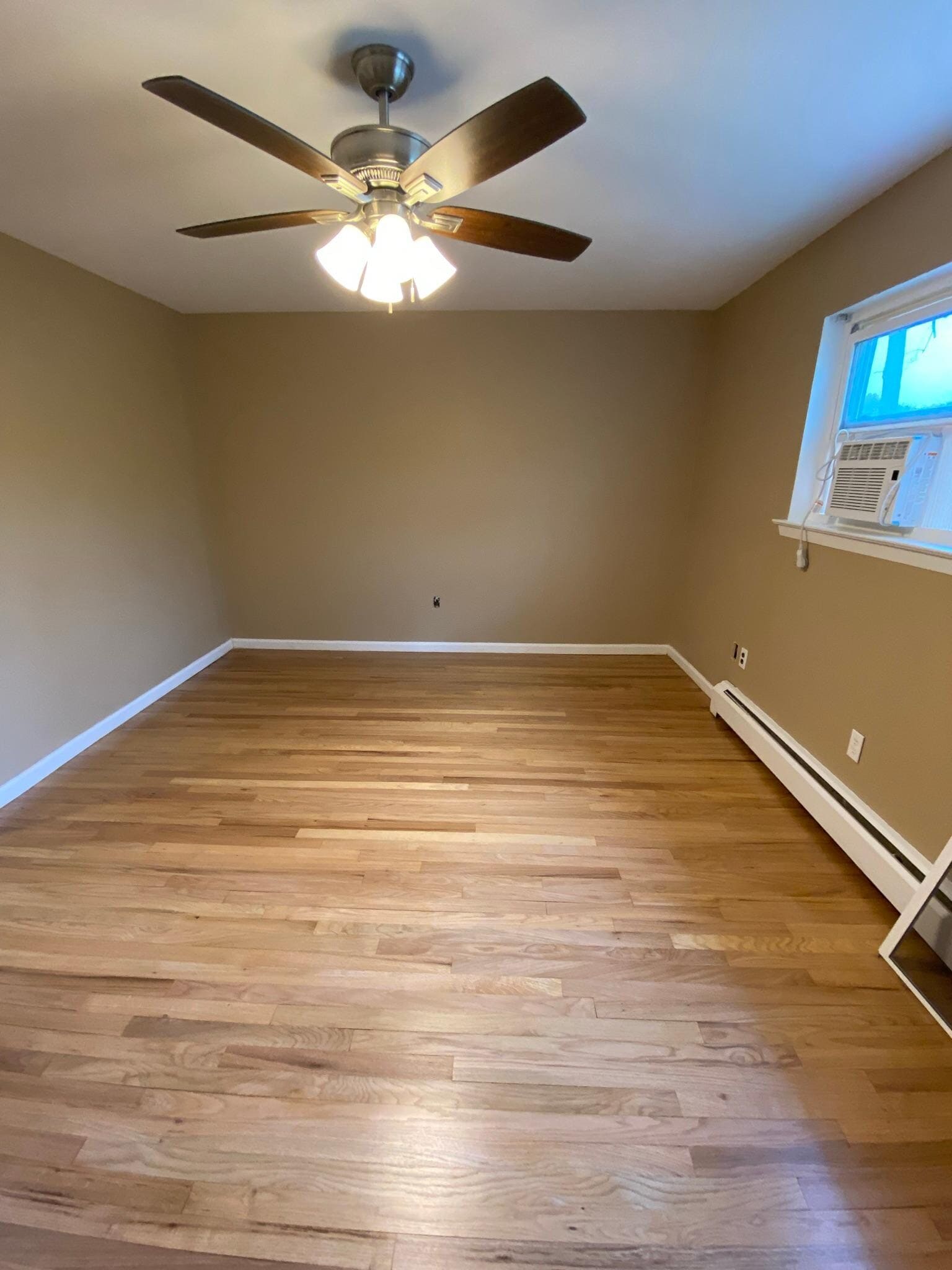 Building Photo - 601 Mountain Ave