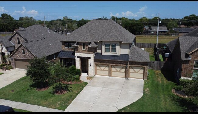Building Photo - 1327 Graham Trace Ln