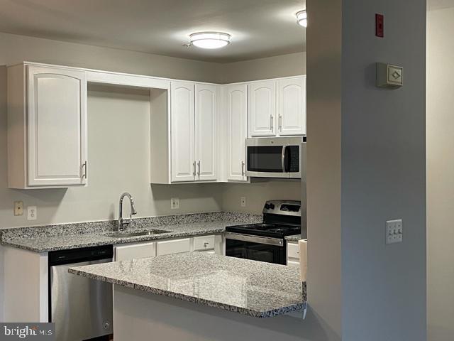 Building Photo - 6475 Cheyenne Dr