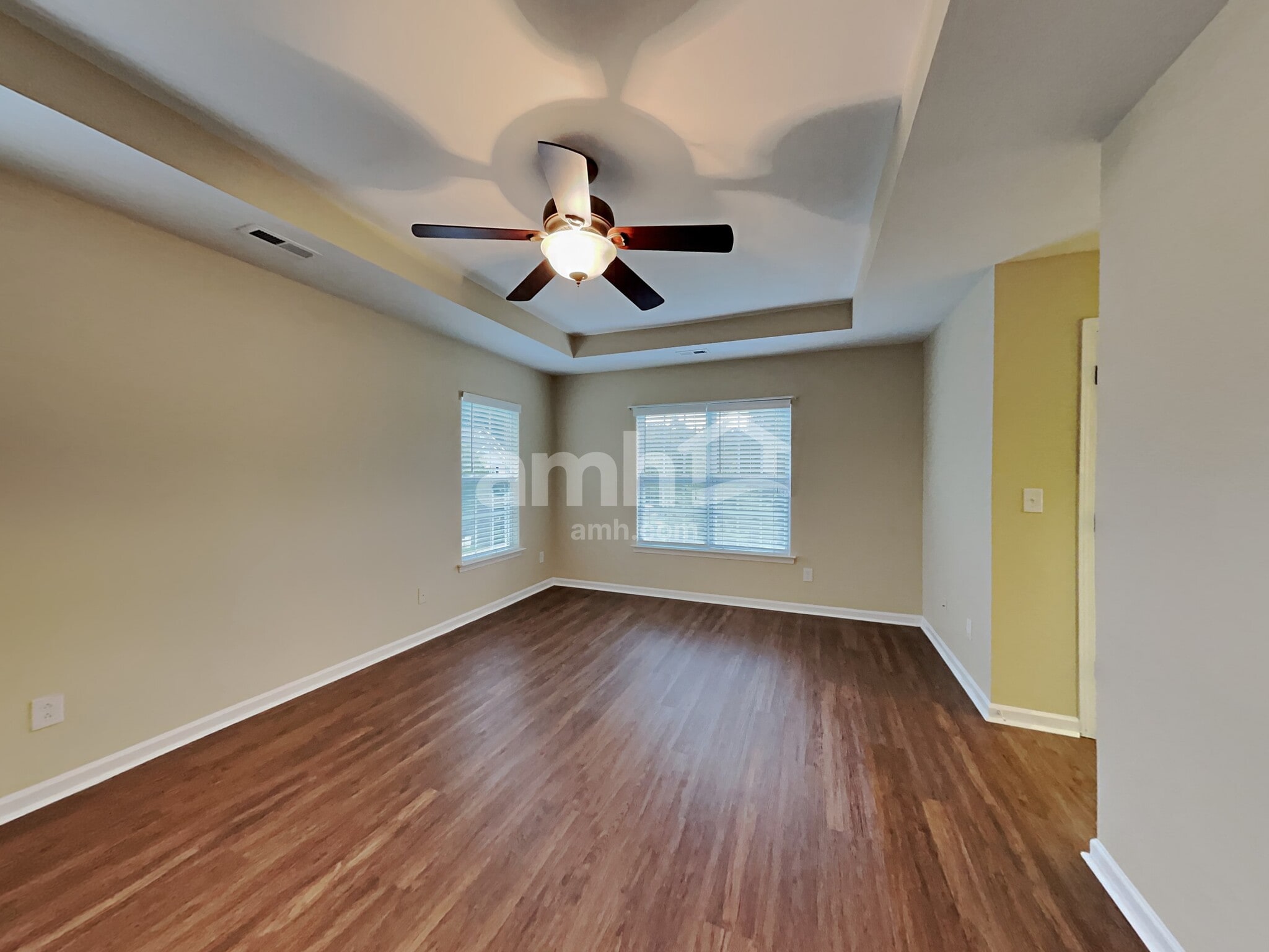 Building Photo - 9203 Greenheather Dr
