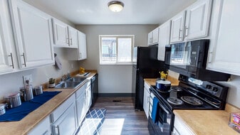 Building Photo - Stadium150