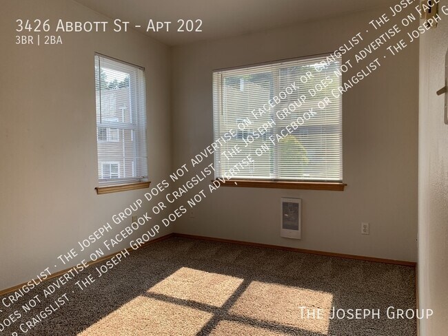 Building Photo - 3426 Abbott St