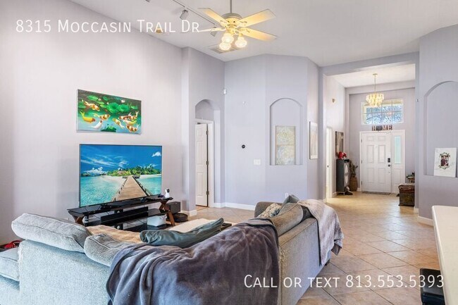 Building Photo - 8315 Moccasin Trail Dr