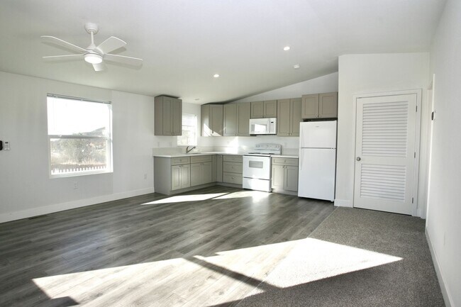 Building Photo - 1467 Star Valley Rd