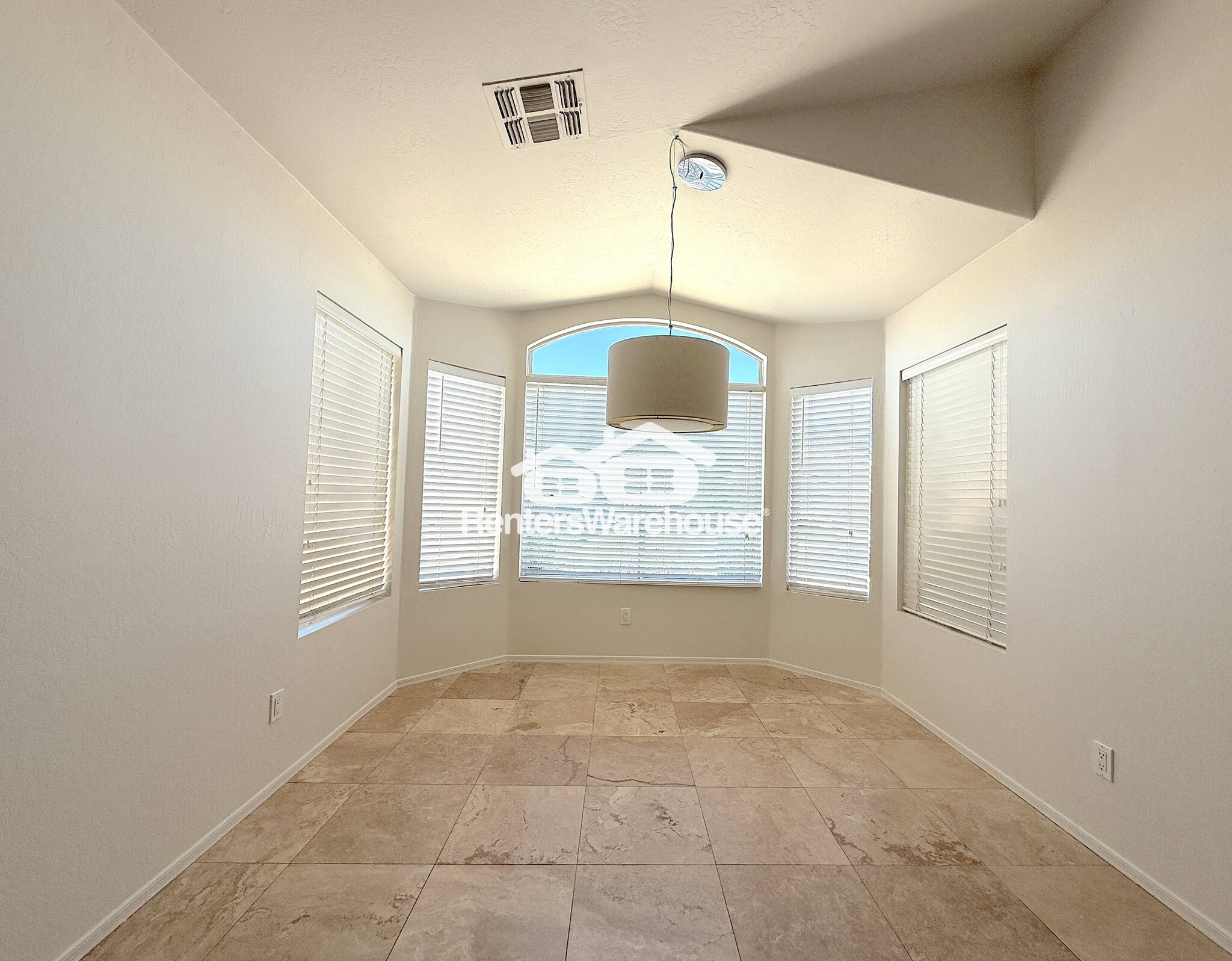 Building Photo - 8757 E Avalon Dr