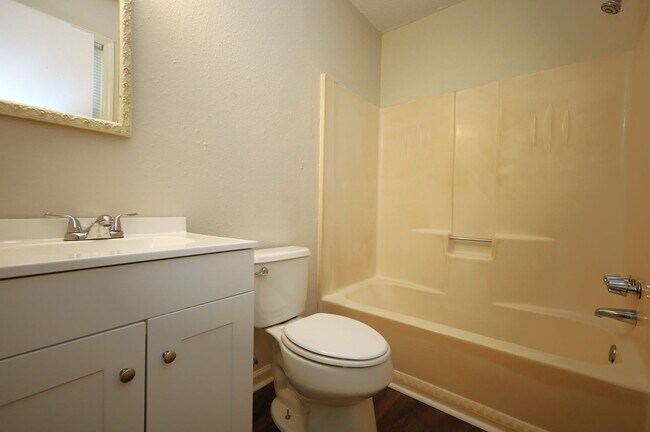 Building Photo - 1796 Claudia Cir