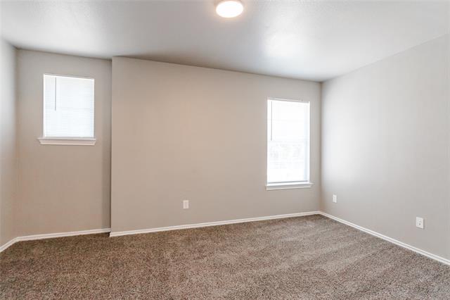 Building Photo - 1217 Village Garden Dr
