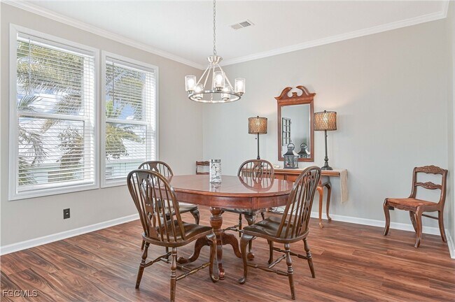 Building Photo - 3524 Fifth Ave