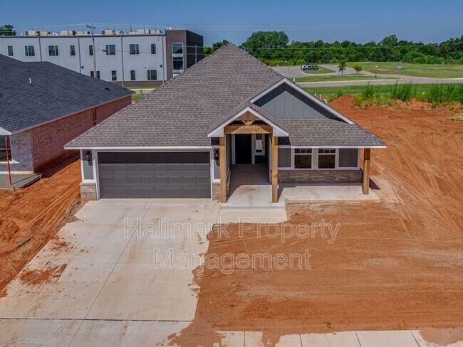 Building Photo - 4905 Misty Wood Ln