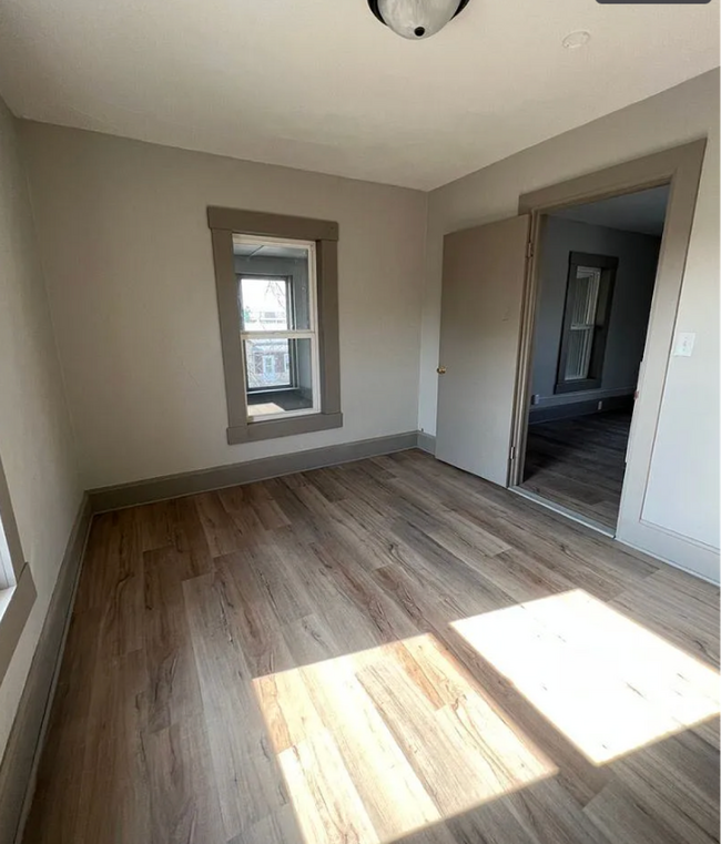 Building Photo - 1025-1027 Redfield