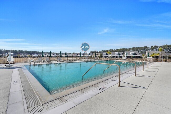 Building Photo - Beautiful custom home in Hampton Lake!