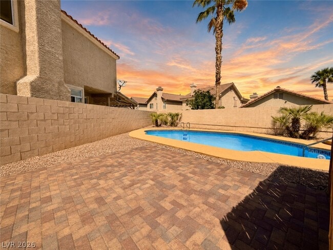 Building Photo - 1436 Country Hollow Dr