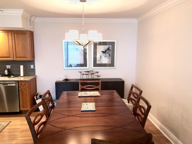 Building Photo - 5440 N Ocean Dr
