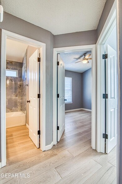 Building Photo - 12325 Tierra Bella Dr