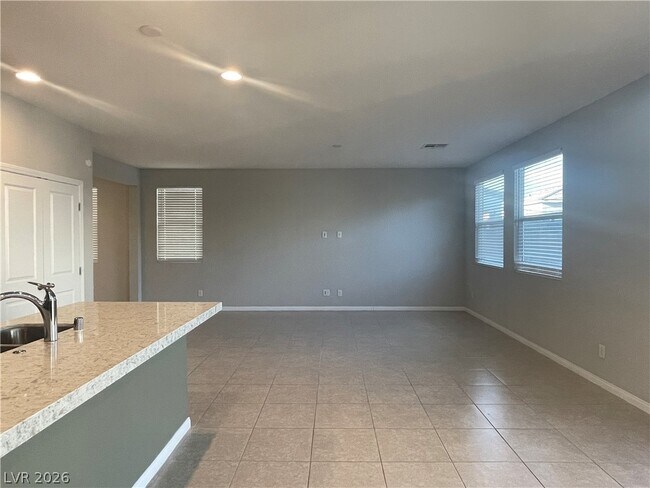 Building Photo - 4749 Prizewinner St