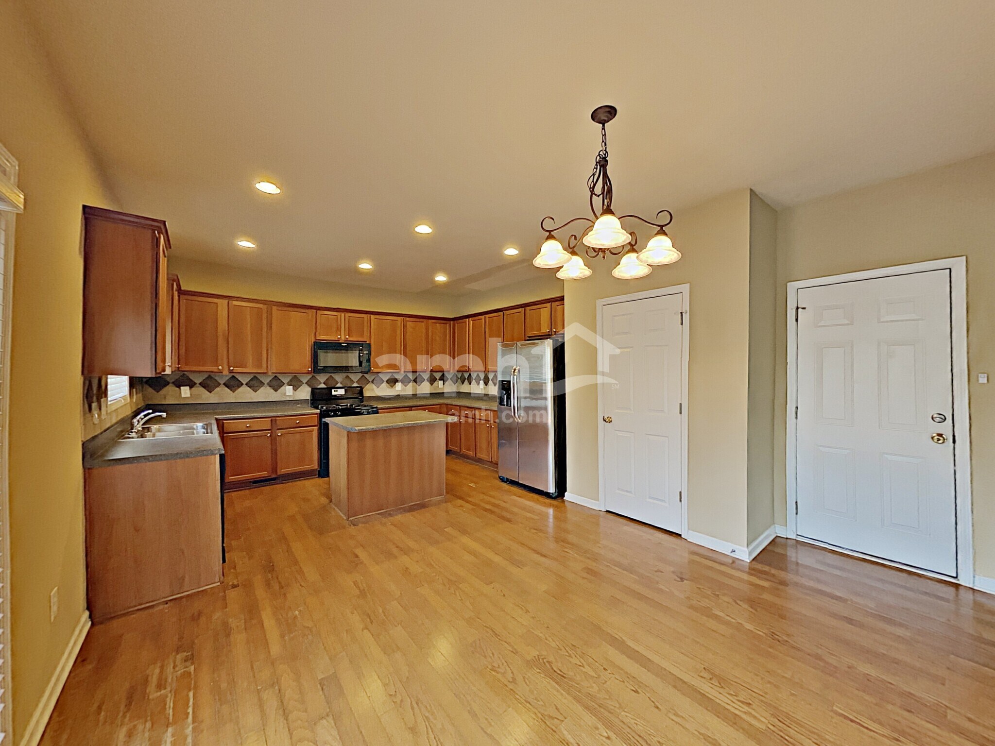 Building Photo - 327 Meadowcrest Cir