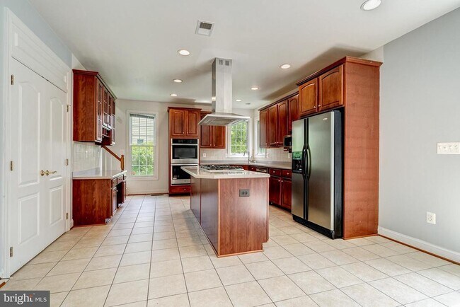 Building Photo - 40456 Lenah Run Cir