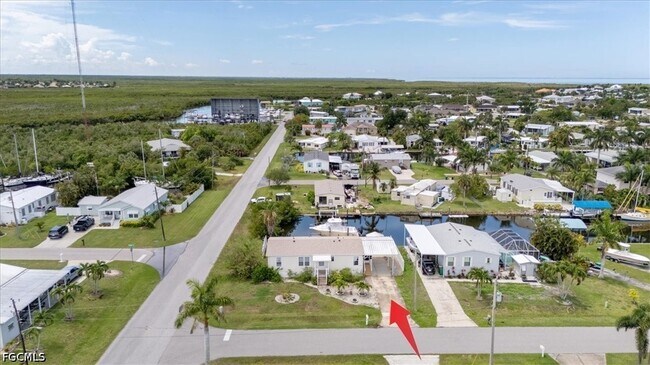 Building Photo - 701 Coral Dr