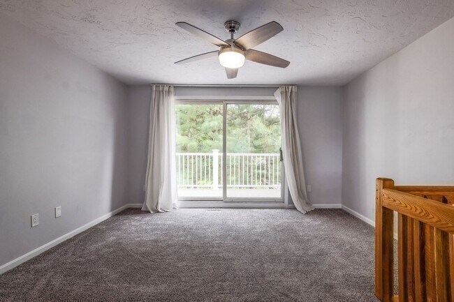 Building Photo - 78 Pointe Rok Dr
