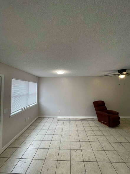 Building Photo - 222 N Hoke St