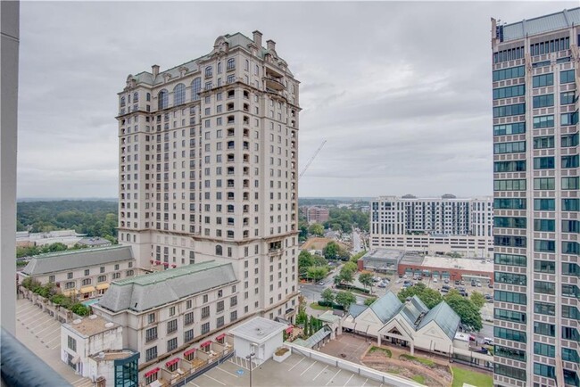 Building Photo - 3040 Peachtree Rd NW